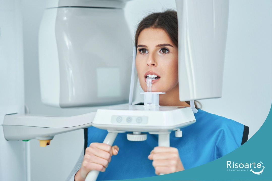 Radiografia panorâmica para diagnóstico odontológico em clínica na Mooca, São Paulo